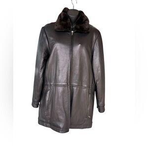 Marc New York Women's Leather Jacket with detachable Fur Collar size M preloved